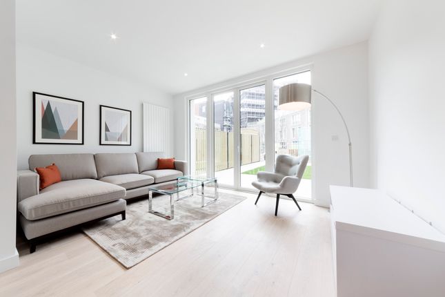 Detached house to rent in Rope Terrace, Royal Wharf, London