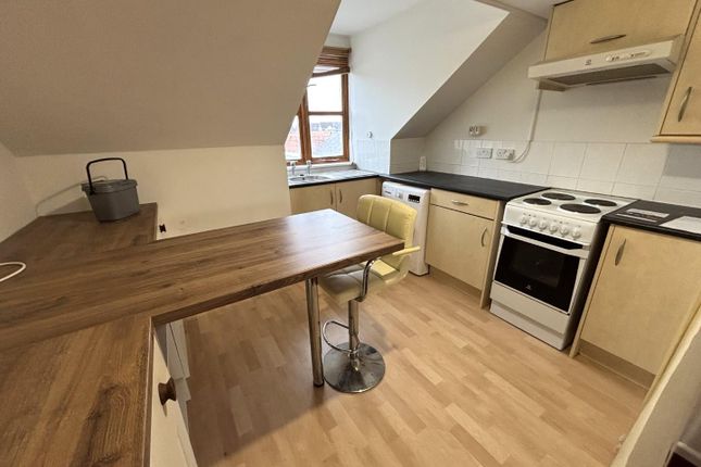 11, Carlisle Mews, Gainsborough photo 3