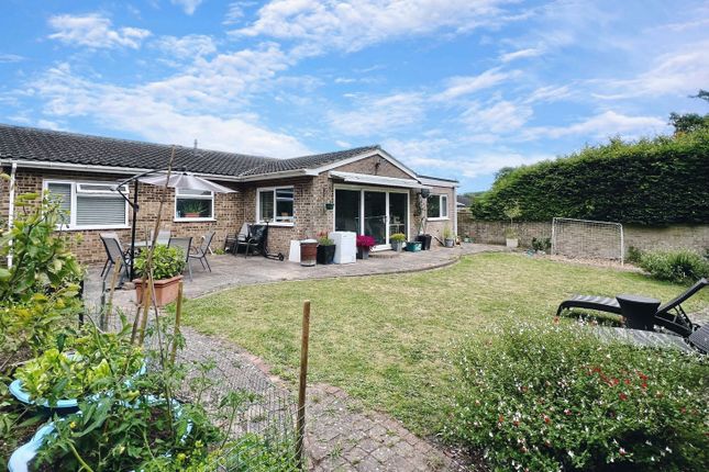5 Spinney Close, St. Leonards, Ringwood photo 2