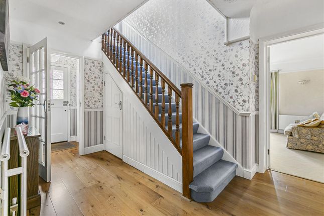 47a, Aldenham Avenue, Radlett photo 3