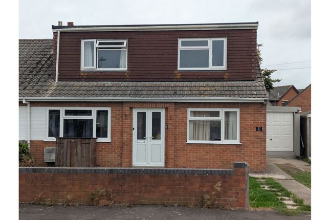 21, Ashcott Drive, Burnham-on-Sea photo 2
