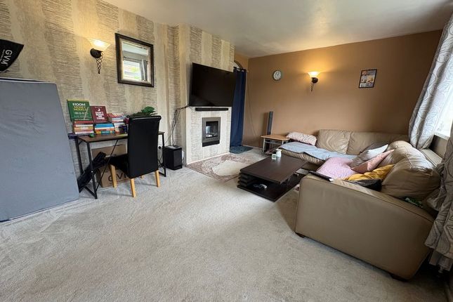 20, Mead Crescent, Newcastle Upon Tyne photo 3