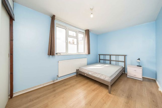 23, Verran Road, London photo 4