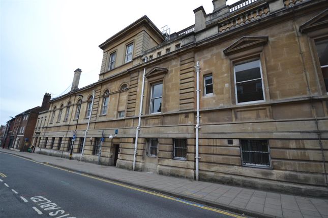 Flat to rent in King Street, Norwich