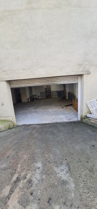 Parking/garage to rent in Walker Terrace, Bradford