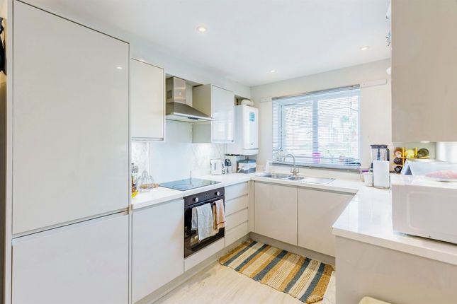 22, Brook Street East, Wellingborough photo 3