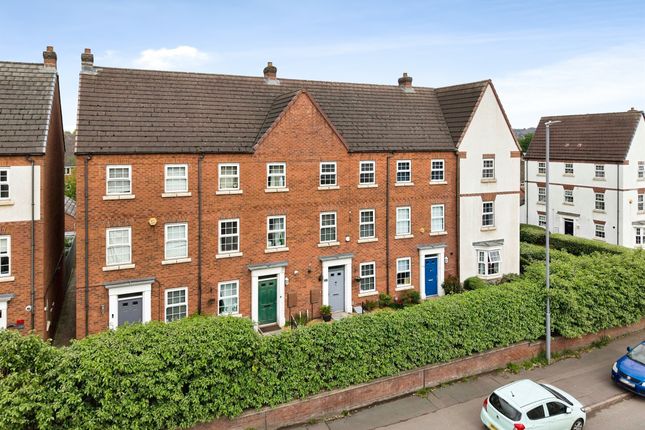 3-bed house on 155, Bloomfield Road, Tipton, £290,000