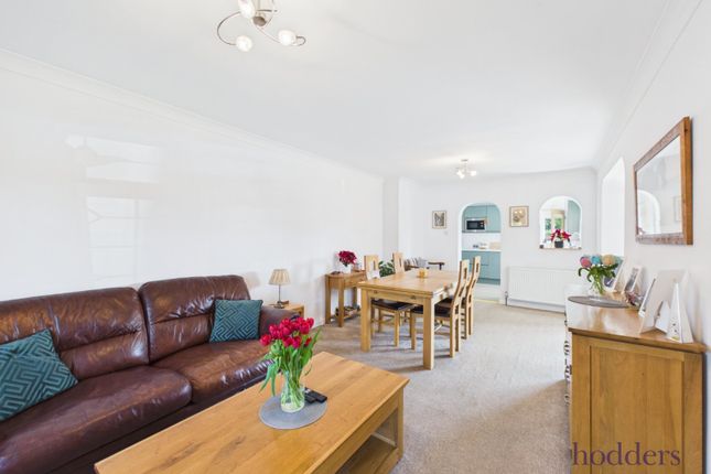 4 Holly Cottages,, Moated Farm Drive, Addlestone photo 2