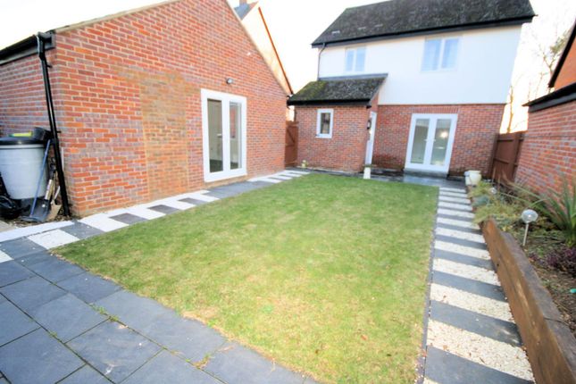 Detached house to rent in Forest Path, Silsoe, Bedford