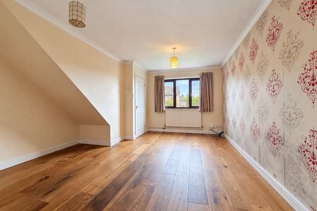 73, Bishopswood, Bridgend photo 3