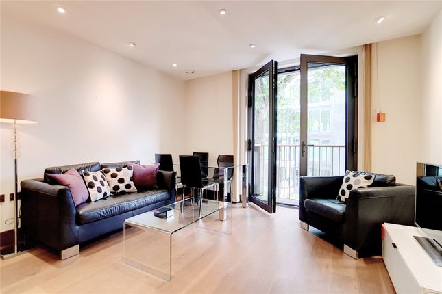 Thumbnail Flat for sale in Fetter Lane, London