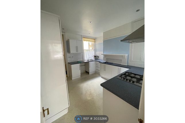 Flat, Curzon Road, Maidstone photo 2