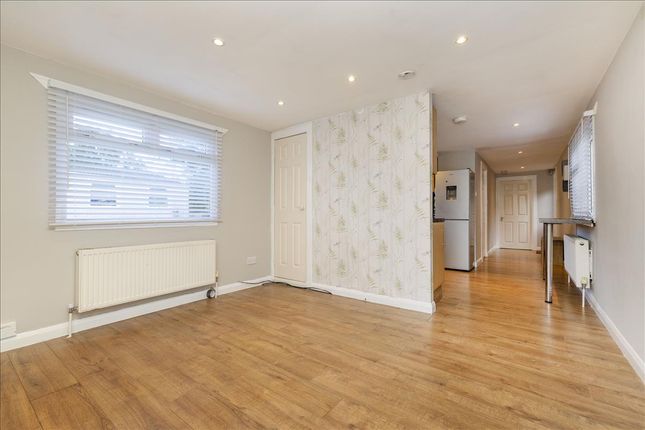 29 Cedar Road, Nivensknowe Park, Loanhead photo 2