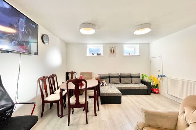 Mews house for sale in For Sale, Two Bedroom Mews House, Lea Bridge Road, London