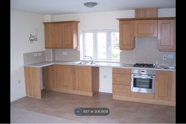Lancaster Avenue, Carbrooke, Watton photo 2