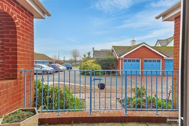Flat 5, Kingswater Court, Brixham photo 3