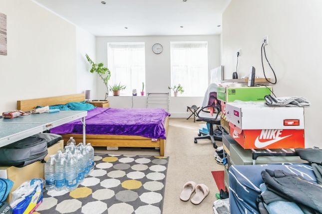 Flat for sale in St. James's Road, Croydon