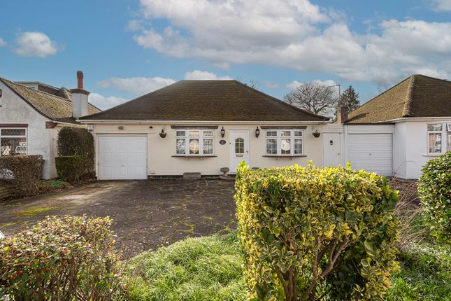 Bungalow for sale in North Riding, Bricket Wood, St. Albans, Hertfordshire AL2