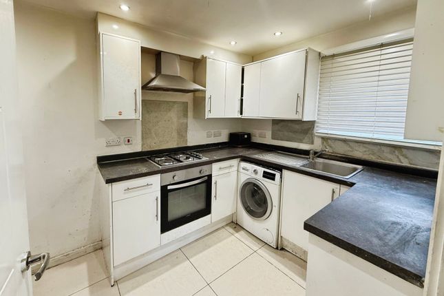 2B, Uxbridge Road, Berkshire photo 4