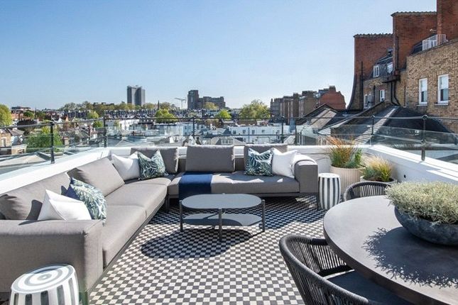 Flat 11,, 21-22, Prince of Wales Terrace, London photo 2