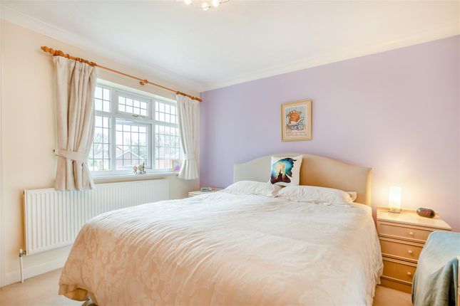 8640488-Interior23.Jpg