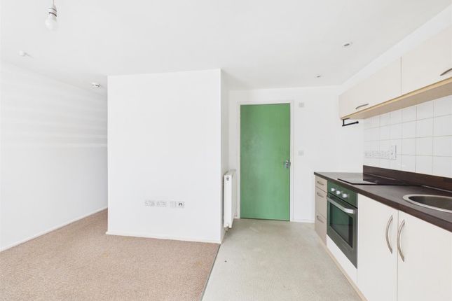 46, Mill Meadow, North Cornelly photo 2