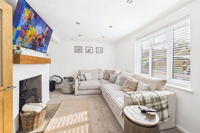 1, Beech Grove, Stroud photo 3