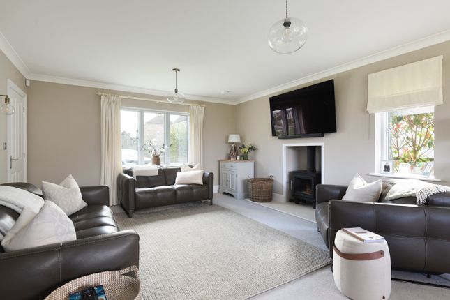 Darcy House 7 Chequers Green, Shadoxhurst, Kent photo 4