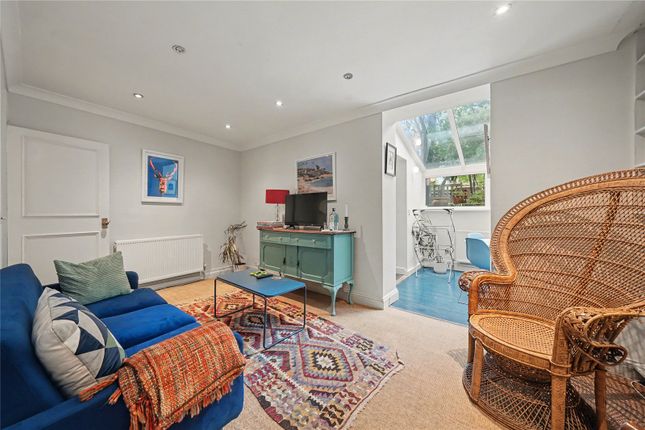 42A,, Great Percy Street, London photo 4