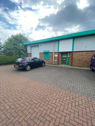 Light industrial to let in Oak Road, North Shields