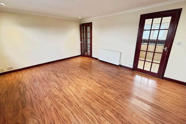 6 Macgillivray Court, Inverness photo 4