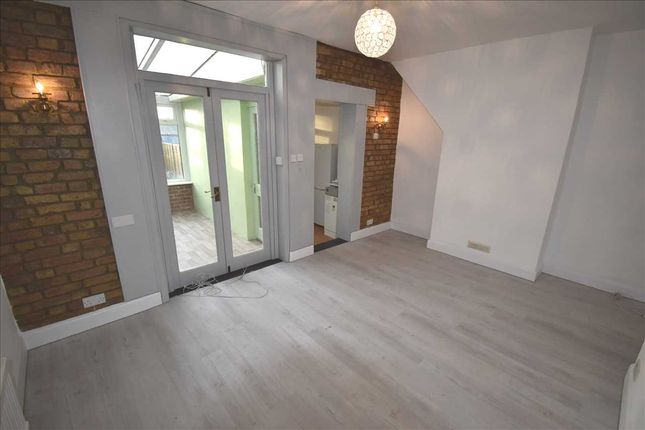 Thumbnail Property to rent in Gloucester Road, Dartford
