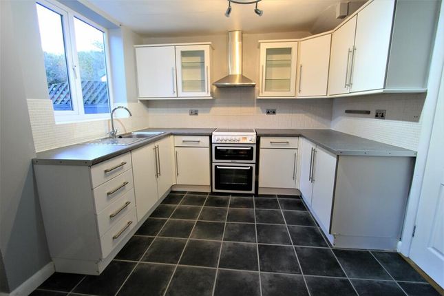 42, Black Rocks Avenue, Matlock photo 5