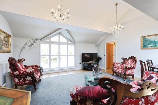 14, West Park Close, Stratford-Upon-Avon photo 4
