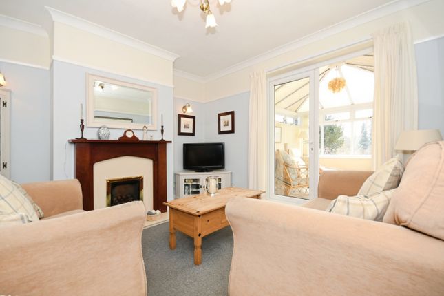 91, Somersall Park Road, Derbyshire photo 3