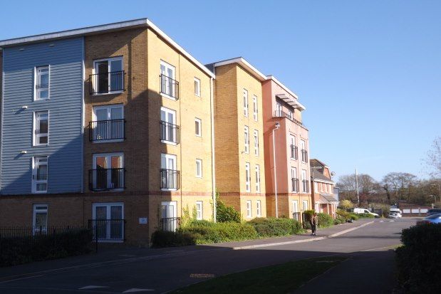 Flat to rent in 9 Little Hackets, Havant