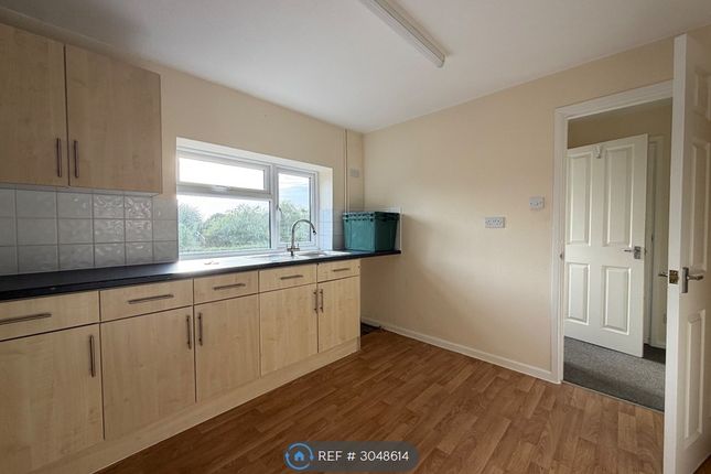 A Northfield Road, Thatcham photo 3