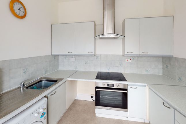 Flat 4, 39 Henleaze Road, Henleaze photo 3