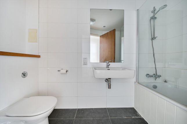 1358338-14-68Da49...