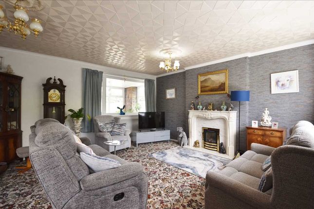 12, Lady Crosse Drive, Chorley photo 4