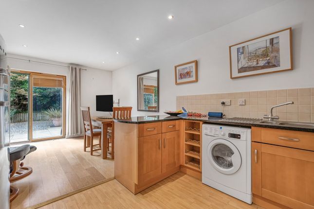 Brook House,Flat 2, Belworth Drive, Cheltenham photo 4