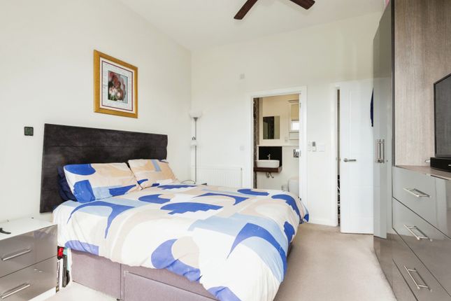 Flat for sale in Challenge Court, Leatherhead, Surrey