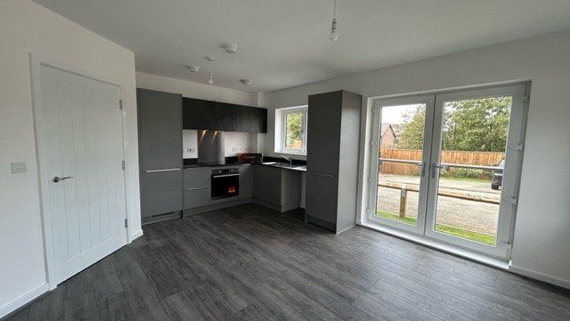 12, Laver Drive, Derbyshire photo 3