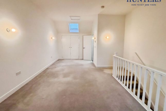16, Insley Avenue, Lichfield photo 4