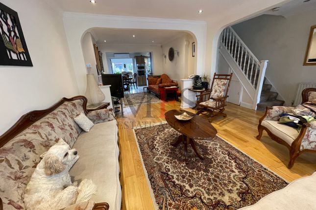 Terraced house for sale in Waltham Ave, Hayes