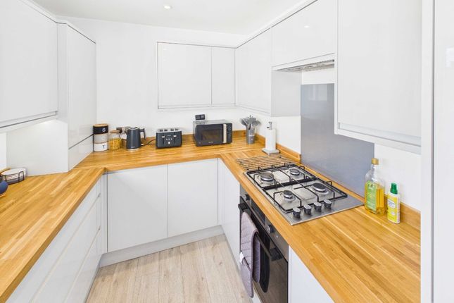 14, 5, Kingsknowe Court, Edinburgh photo 3