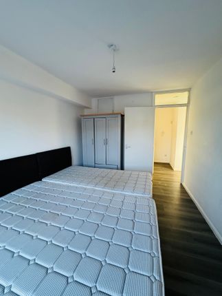 12, Laurel Park, Harrow Weald photo 5