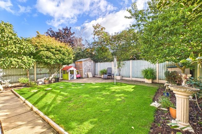 10, Darwin Close, Market Drayton photo 2