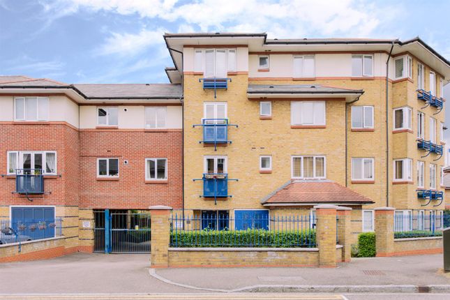 Mb_100 Myddleton Avenue_Manor House_Davies Davies_