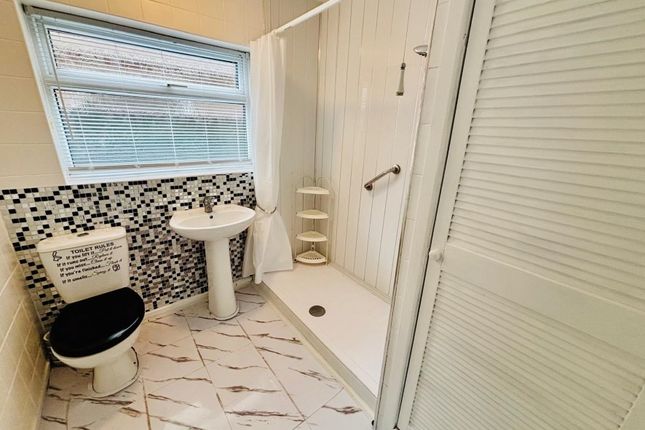 20 Camelot Court, Alford Road photo 5
